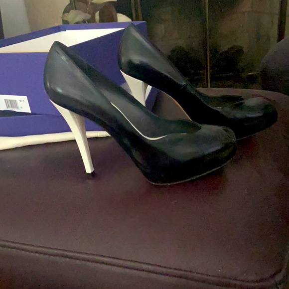BRAND NEW Stuart Weitzman Black Kid Vamp platform peep toe two toned pumps - Picture 8 of 14
